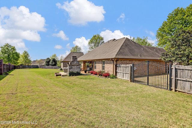 4981 Waterstone Cove, Olive Branch, MS 38654