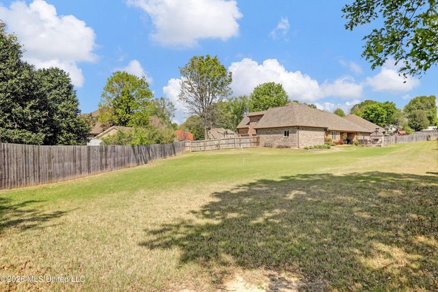 4981 Waterstone Cove, Olive Branch, MS 38654