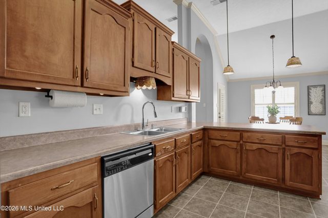 4981 Waterstone Cove, Olive Branch, MS 38654