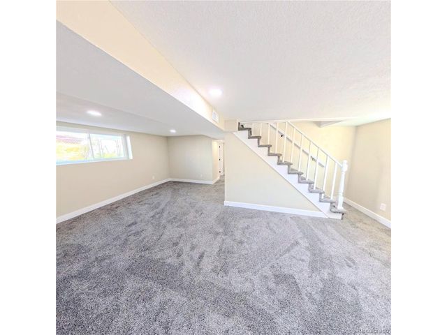 432 3rd Ave, Deer Trail, CO 80105