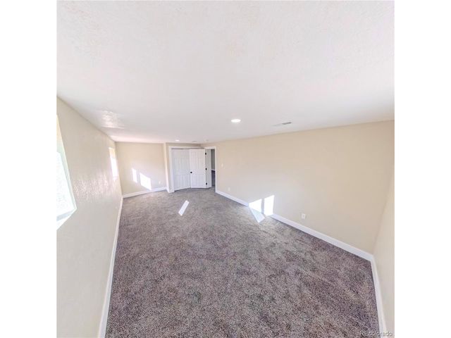 432 3rd Ave, Deer Trail, CO 80105