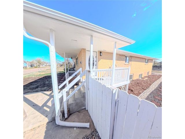 432 3rd Ave, Deer Trail, CO 80105