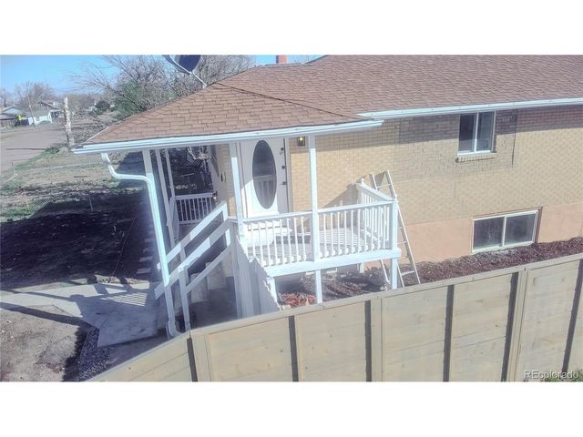 432 3rd Ave, Deer Trail, CO 80105