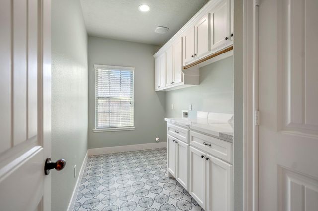 12774 Point Aquarius Boulevard, Willis, TX 77318