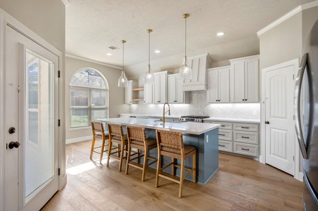 12774 Point Aquarius Boulevard, Willis, TX 77318