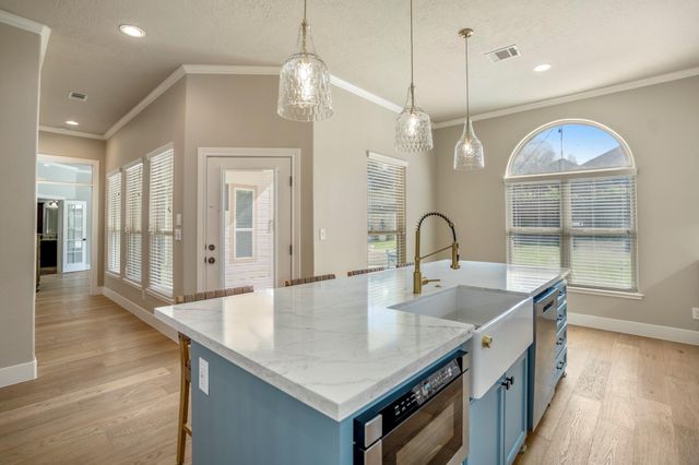 12774 Point Aquarius Boulevard, Willis, TX 77318