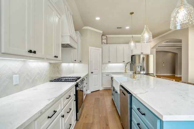 12774 Point Aquarius Boulevard, Willis, TX 77318