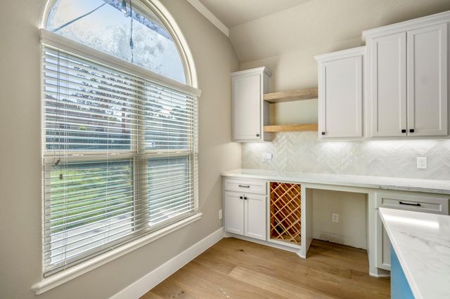 12774 Point Aquarius Boulevard, Willis, TX 77318