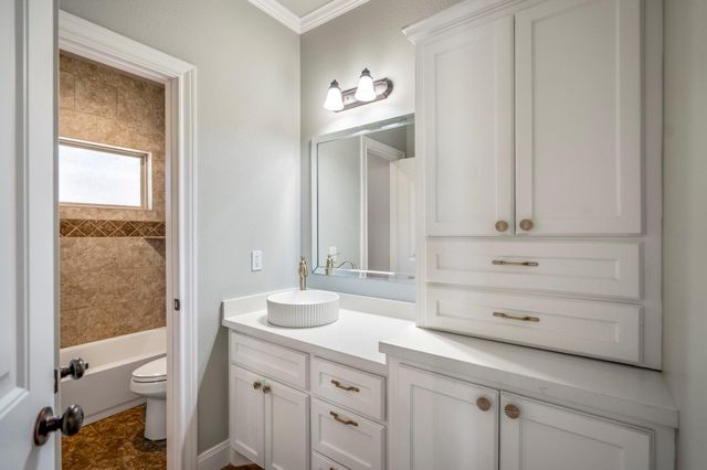 12774 Point Aquarius Boulevard, Willis, TX 77318