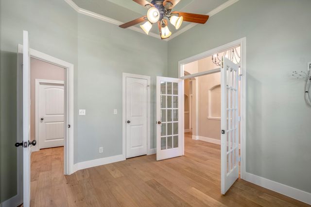 12774 Point Aquarius Boulevard, Willis, TX 77318