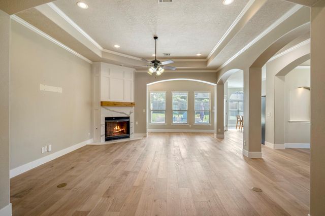 12774 Point Aquarius Boulevard, Willis, TX 77318