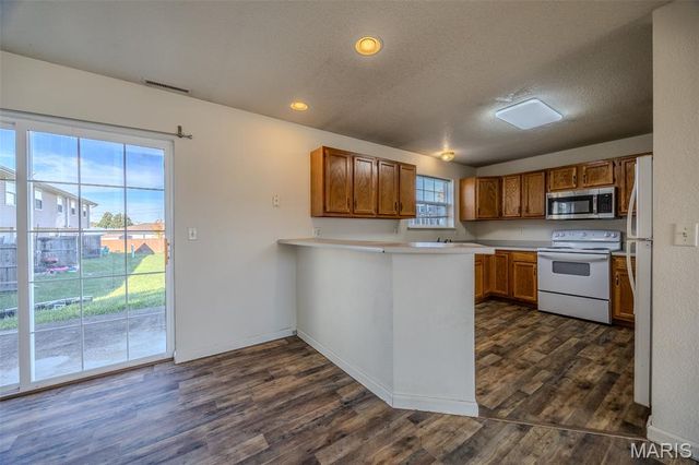 1215 Glenridge Street 5, 6, 7, 8, 9, Lebanon, MO 65536