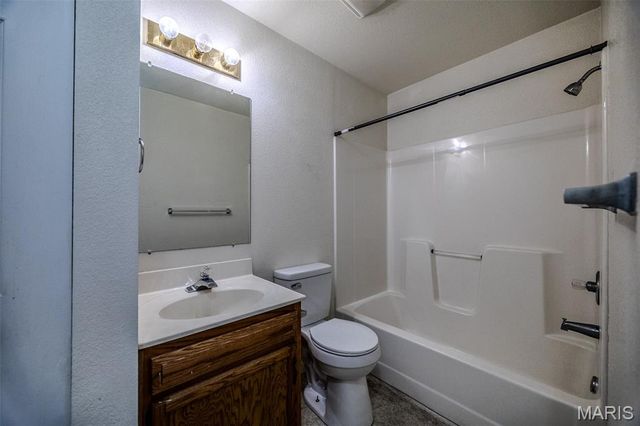 1215 Glenridge Street 5, 6, 7, 8, 9, Lebanon, MO 65536