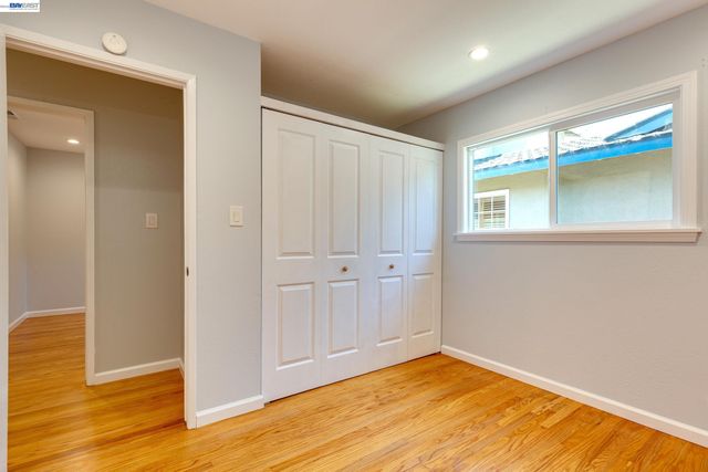 1017 Island Dr, Alameda, CA 94502