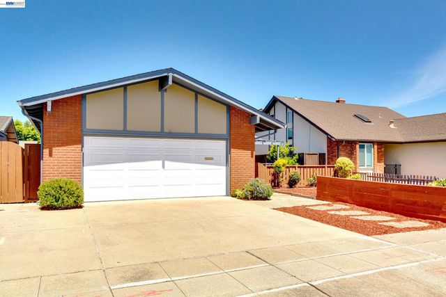 1017 Island Dr, Alameda, CA 94502