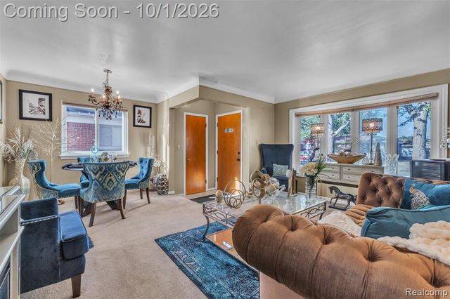 24804 Ridgecroft Avenue, Eastpointe, MI 48021