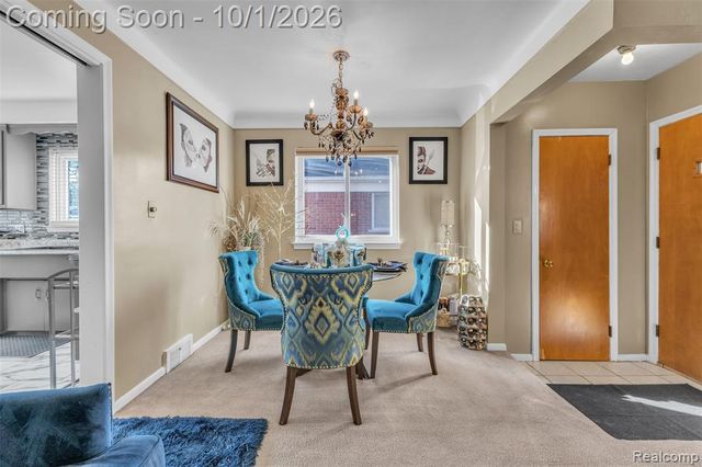 24804 Ridgecroft Avenue, Eastpointe, MI 48021