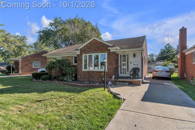 24804 Ridgecroft Avenue, Eastpointe, MI 48021