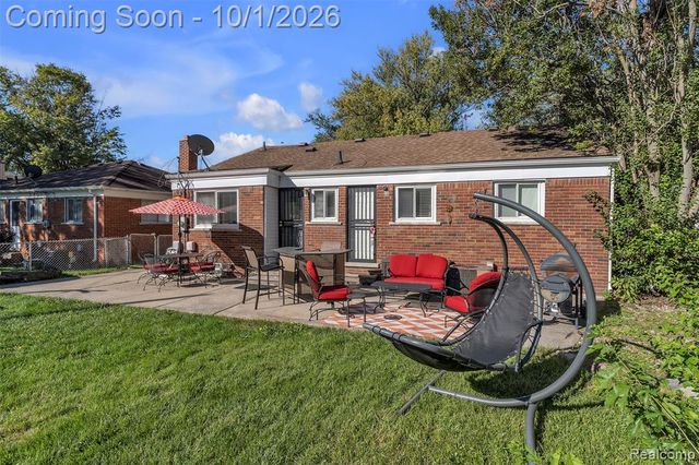 24804 Ridgecroft Avenue, Eastpointe, MI 48021