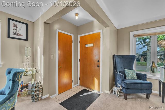 24804 Ridgecroft Avenue, Eastpointe, MI 48021