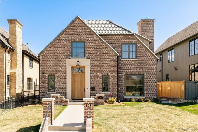 858 S Saint Paul Street, Denver, CO 80209