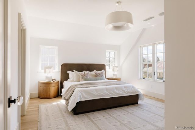 858 S Saint Paul Street, Denver, CO 80209