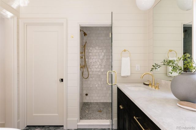 858 S Saint Paul Street, Denver, CO 80209