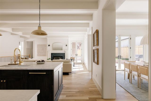 858 S Saint Paul Street, Denver, CO 80209