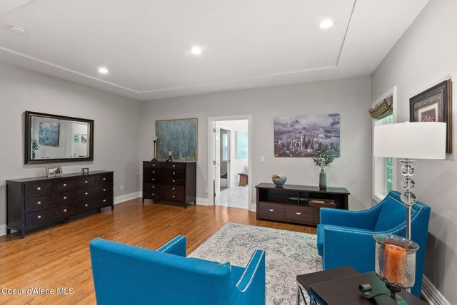 1611 E Heritage Ln, Spokane, WA 99208