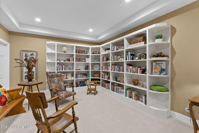 1611 E Heritage Ln, Spokane, WA 99208