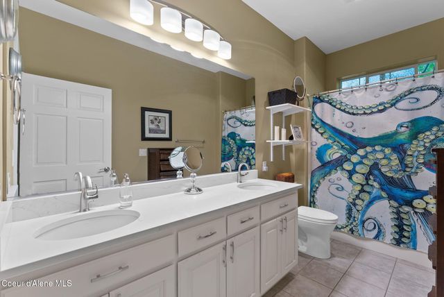 1611 E Heritage Ln, Spokane, WA 99208