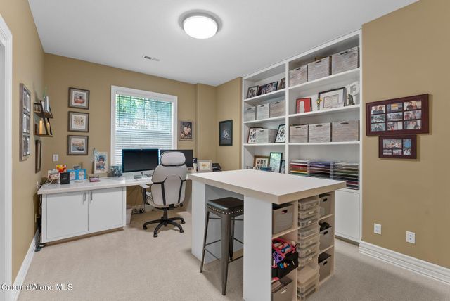 1611 E Heritage Ln, Spokane, WA 99208