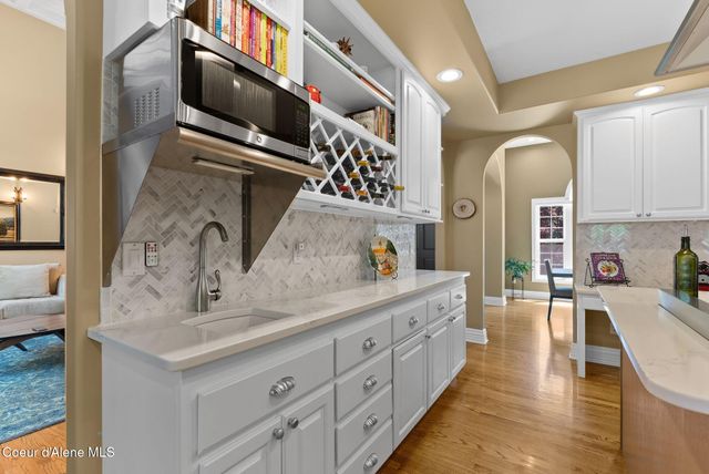 1611 E Heritage Ln, Spokane, WA 99208