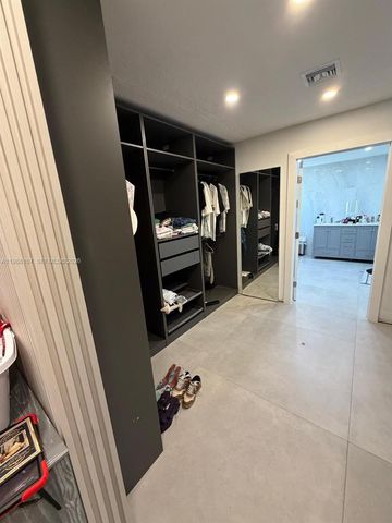 2810 Riverland Rd, Fort Lauderdale, FL 33312