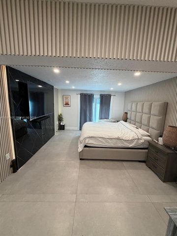 2810 Riverland Rd, Fort Lauderdale, FL 33312