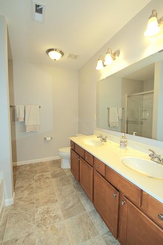 4879 Shallowford Loop, Grove City, OH 43123