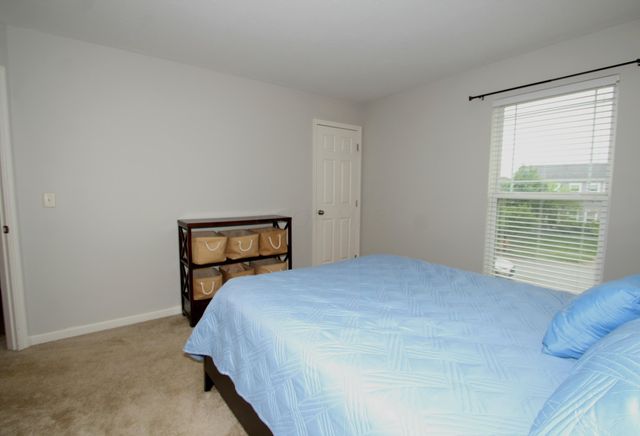 4879 Shallowford Loop, Grove City, OH 43123