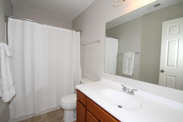 4879 Shallowford Loop, Grove City, OH 43123