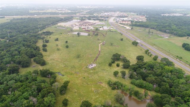 2170 E State Highway 31, Corsicana, TX 75109