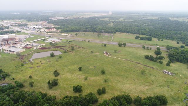 2170 E State Highway 31, Corsicana, TX 75109