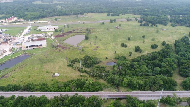 2170 E State Highway 31, Corsicana, TX 75109