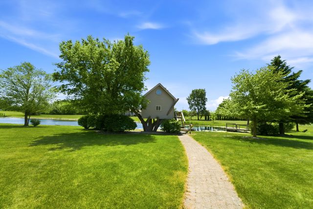 4941 E 107th Court, Crown Point, IN 46307