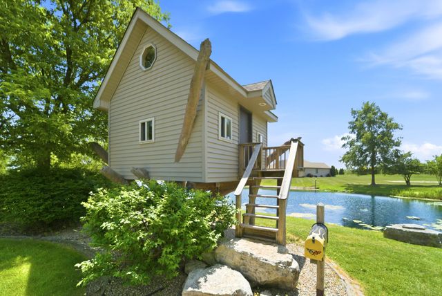 4941 E 107th Court, Crown Point, IN 46307
