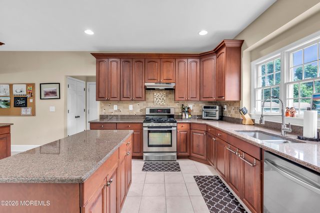 2 Michaels Court, Jackson, NJ 08527