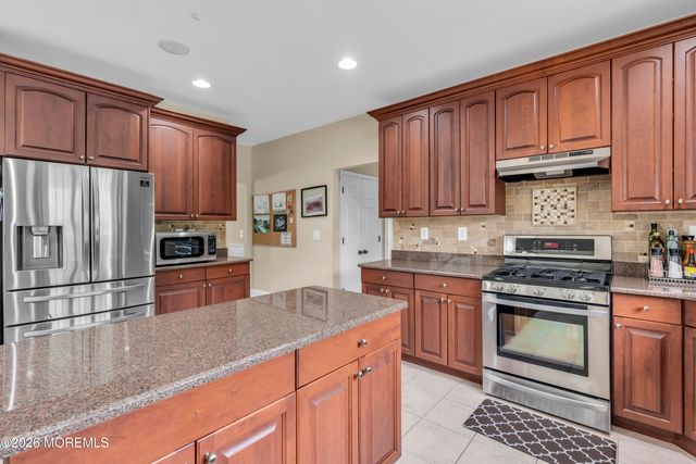 2 Michaels Court, Jackson, NJ 08527