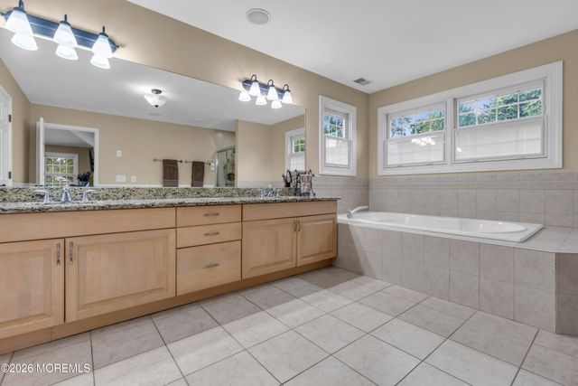 2 Michaels Court, Jackson, NJ 08527