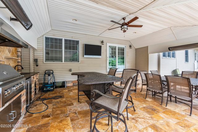 2 Michaels Court, Jackson, NJ 08527