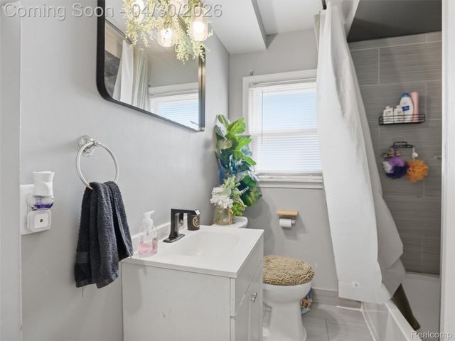 18901 Garfield, Redford Charter Township, MI 48240