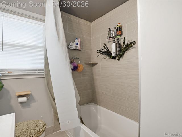 18901 Garfield, Redford Charter Township, MI 48240