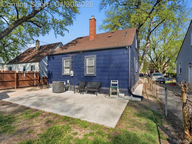 18901 Garfield, Redford Charter Township, MI 48240